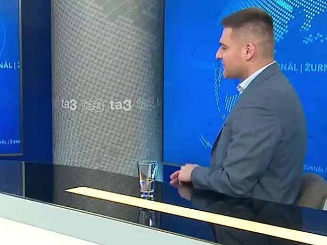 Zdeno Chára medzi legendami Bruins. Boston definitívne vyradil jeho ikonické číslo