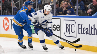 NHL: V súboji Slovákov bral výhru Dvorský. Černákova Tampa prehrala po nájazdoch so  St. Louis