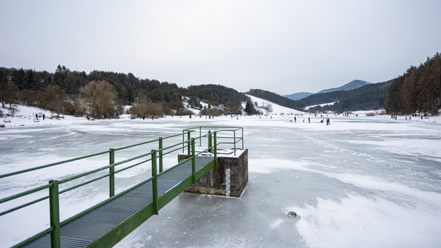 mráz počasie ľad korčuľovanie