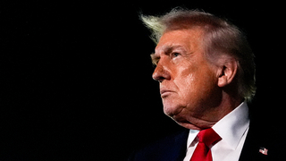 Irán ponúka USA rokovania, varuje však pred tvrdou reakciou. Trump opäť hrozí vojenským útokom