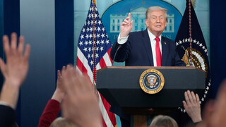 trump tlačovka (2).jpg