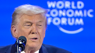 Trumpov prejav v Davose očami analytika: Rozdelil Západ. Rusko aj Čína  sa musia baviť na roztrieštenosti NATO