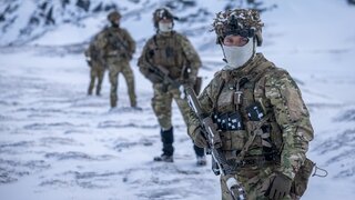 Dánsko vyzbrojilo vojakov v Grónsku ostrou muníciou. V prípade vojenského útoku USA ju majú použiť