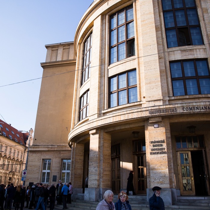 UK univerzita komenského