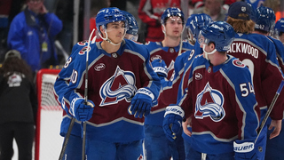 NHL: Líder súťaže znovu zaváhal v Kanade. Colorado nestačilo na Ottawu a v krátkom čase prehralo tretí zápas