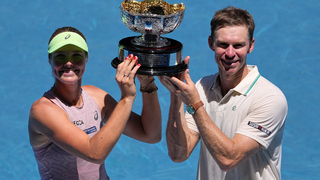 Austrálsky pár zvládol dramatické finále až v supertajbrejku. Gadecká s Peersom obhájili grandslamový titul