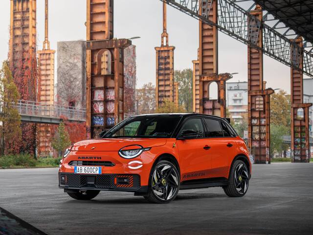 Abarth 600e má nové verzie Turismo a Competizione