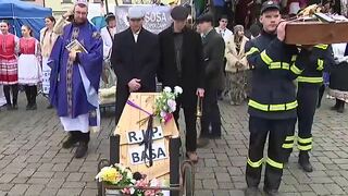 Fašiangová žochárska sobota oživila Topoľčany. Tradičné sprievody priniesli folklór, hudbu aj dobré jedlo