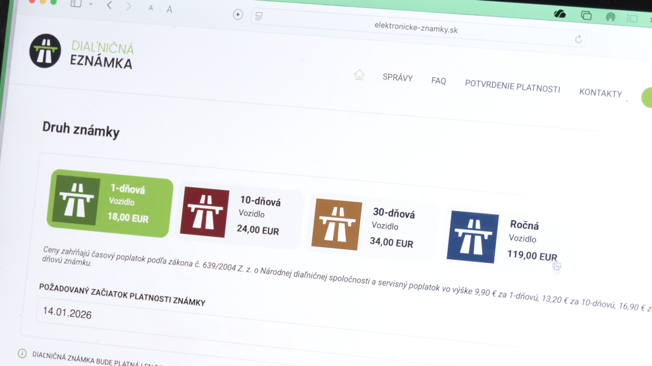 Kliknete inde a preplatíte. Na internete číhajú predražené diaľničné známky, motoristi už prišli o milióny