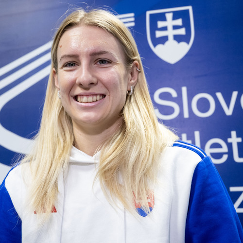Viktória Forster