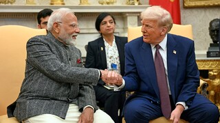 trump a modi.jpg