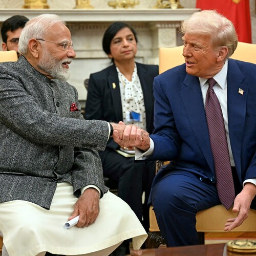 trump a modi.jpg