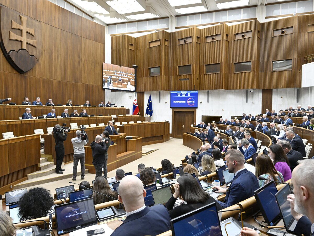 parlament NRSR NR SR