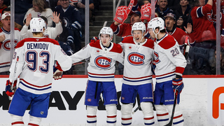 NHL: Slafkovský natiahol bodovú bilanciu, Canadiens zvládli generálku. Ostatní Slováci bez zápisu