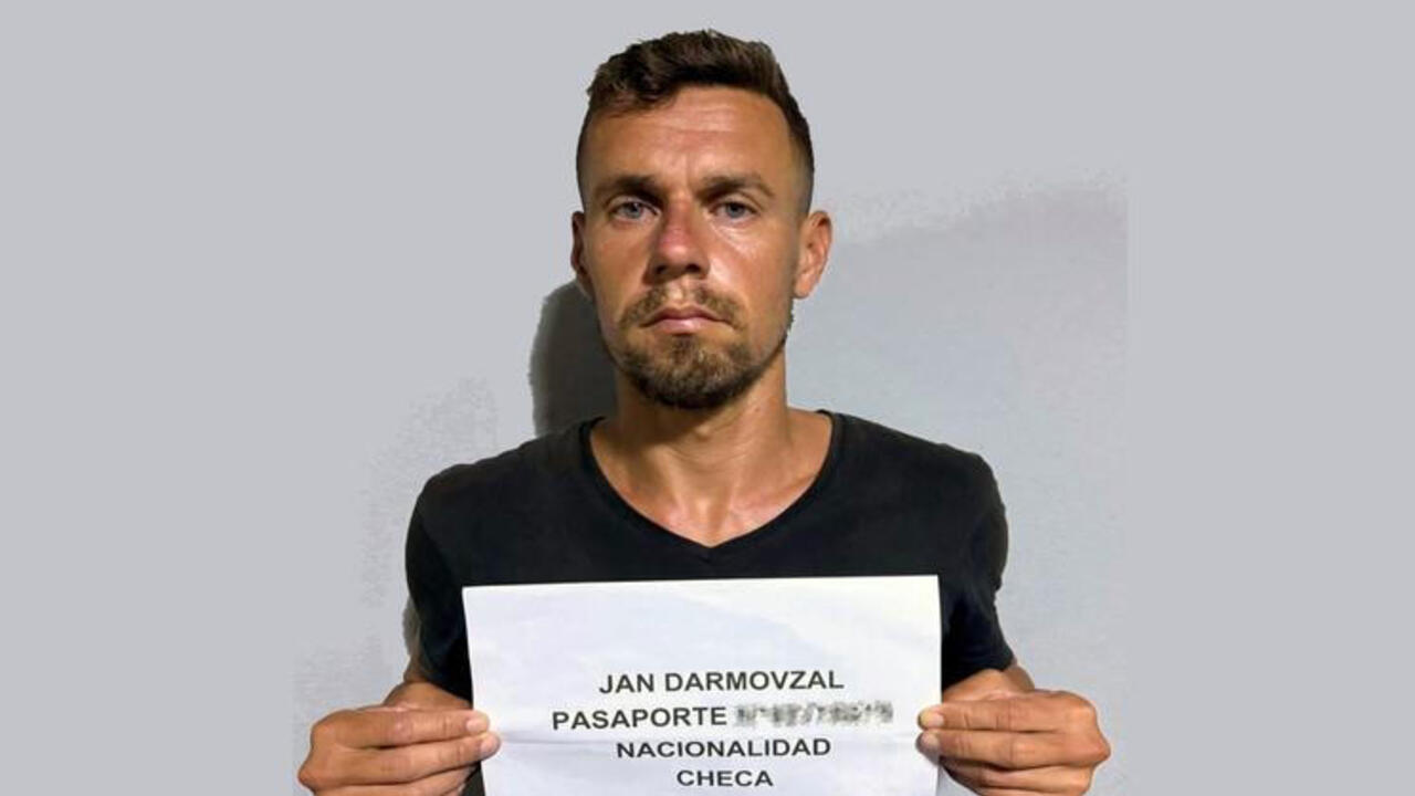 Český výsadkár Jan Darmovzal po zadržaní