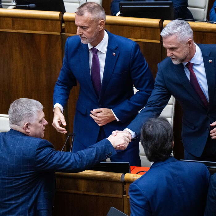 NR SR vláda hlasovanie parlament