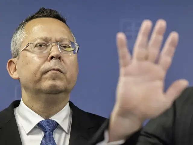 Jasné, že konsolidácia bolí. Keby som mu neveril, tak tam už nie je, bráni premiér Kamenického