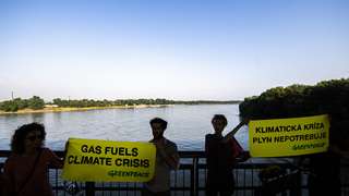 Greenpeace Slovensko LNG terminál