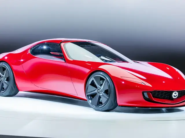 Rotačný motor je späť! Mazda RX-7 sa vracia na scénu