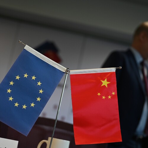 vlajky eú čína.jpg