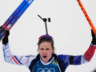  Julia Simonová