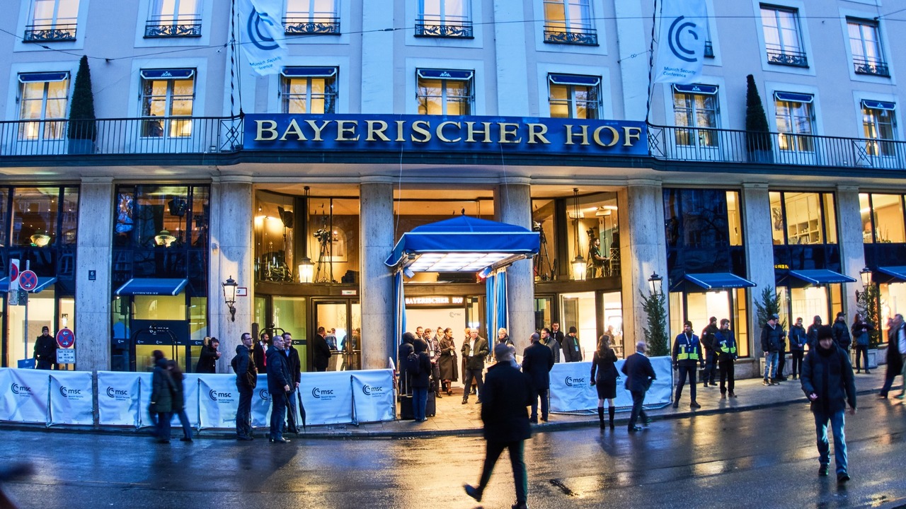 V Mníchove začína bezpečnostná konferencia. Zídu sa na nej desiatky prezidentov a stovky ministrov, otvorí ju Merz