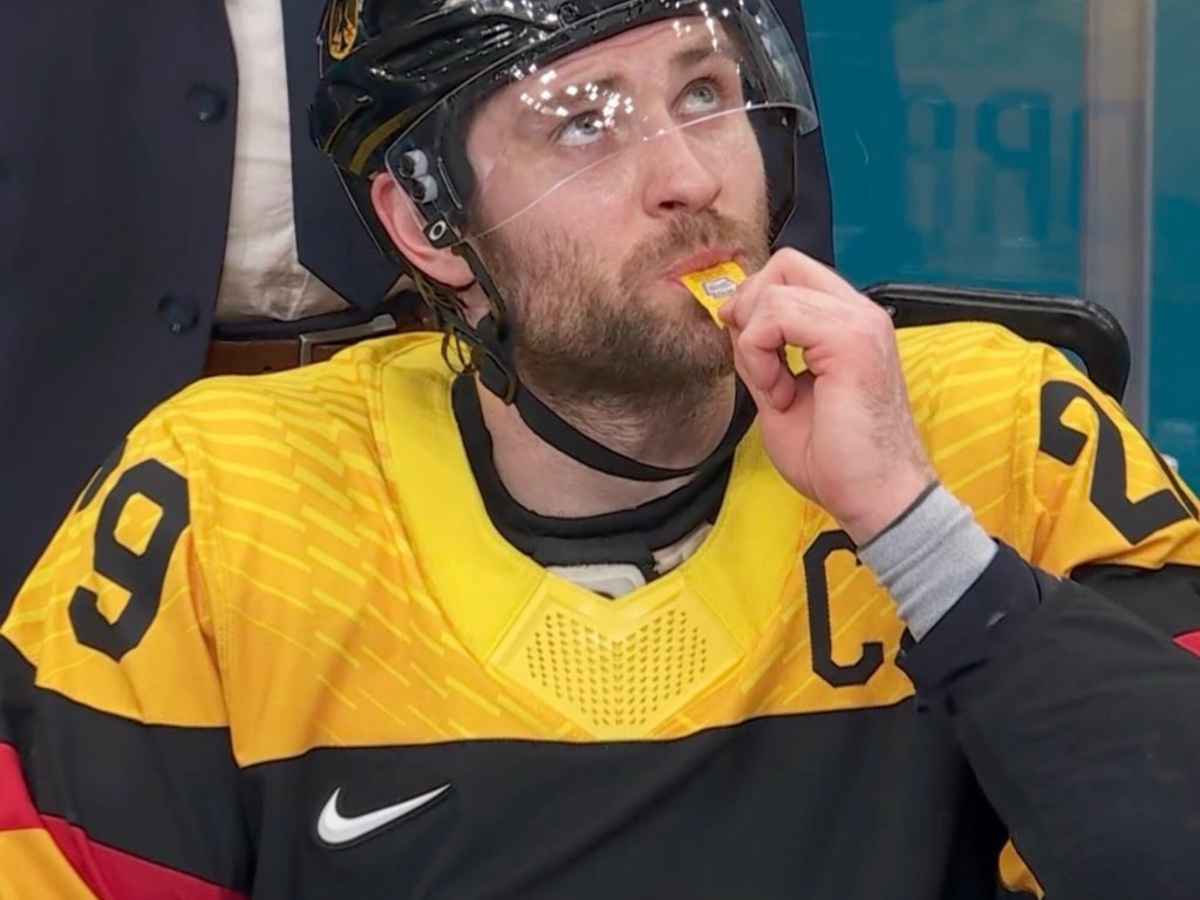 Leon Draisaitl nemecky hokejista s horcicou