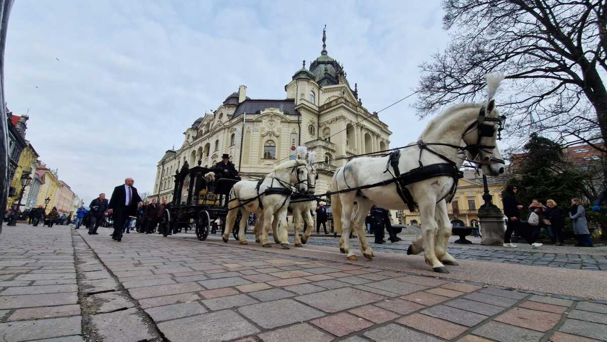 pohreb rómsky kráľ