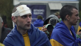 Myš pribili na kríž, zajatcom odrezali uši. Novinári skúmali súkromné správy ruského generála plné násilia aj vulgarizmov