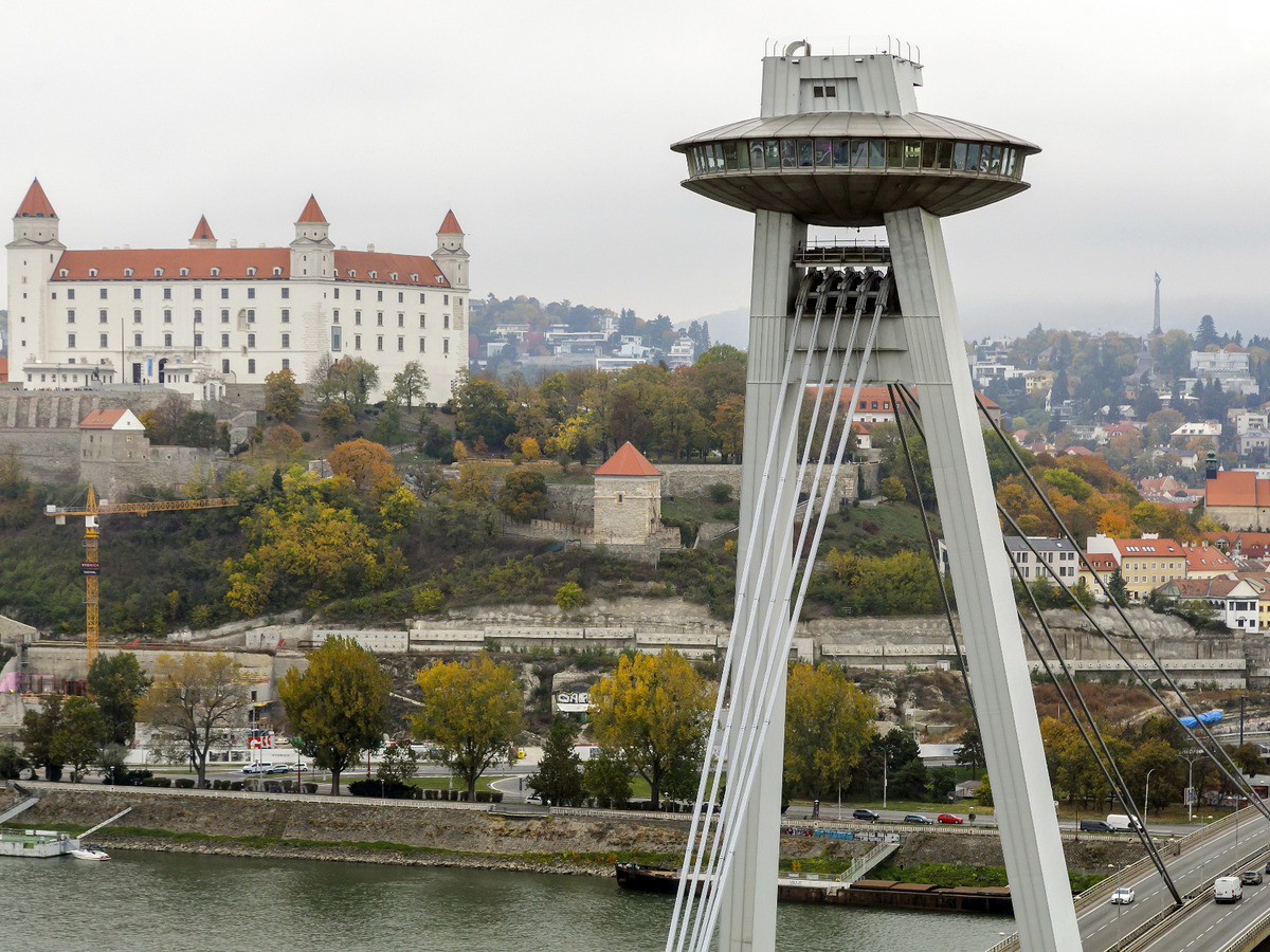 most snp bratislava.jpg