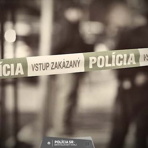 polícia hliadka policajti páska