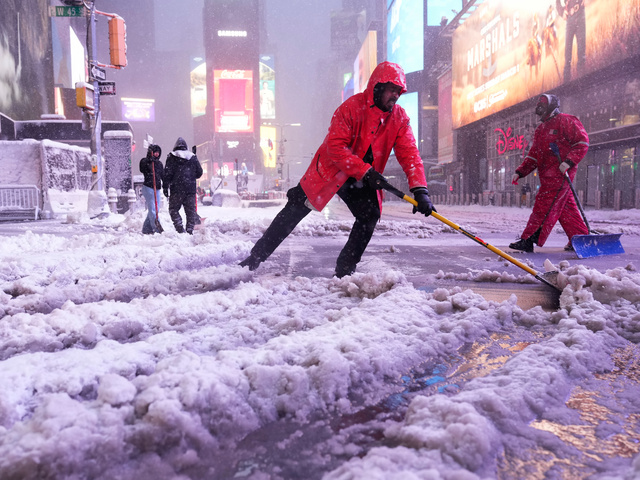 New York ochromila snehová búrka. Úrady vyhlásili stav núdze a varovanie vydali pre rekordných 40 miliónov obyvateľov