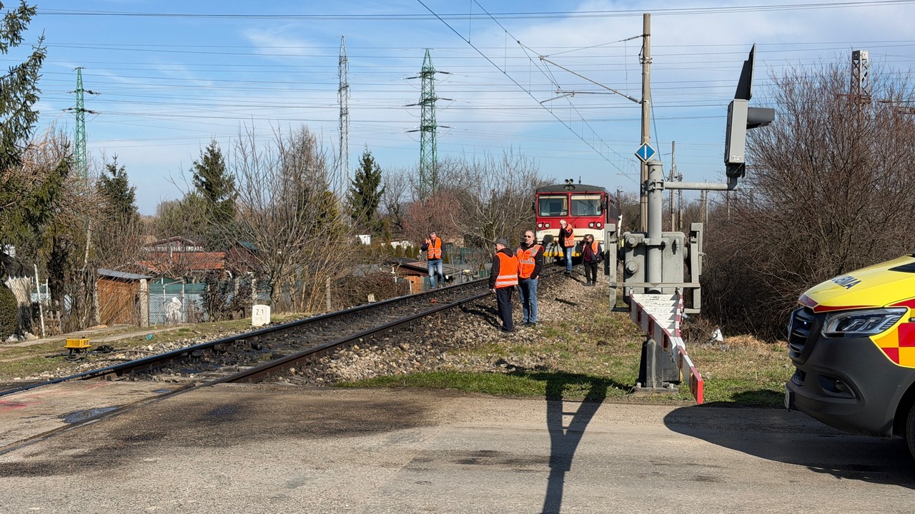 polícia Nové Zámky nehoda vlak