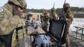 Ukrajinci v simulácii „rozprášili“ sily NATO. Drony ukázali, že západní vojaci nie sú pripravení na modernú vojnu