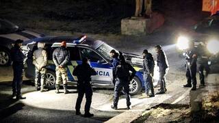 Policajti s dronmi obkľúčili bývalú Bukózu. Zásah v areáli odhalil 30 ľudí priamo pri krádeži