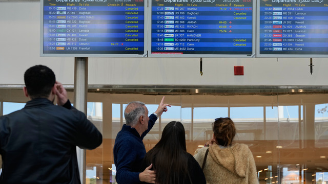 zaseknutí cestujúci.jpg