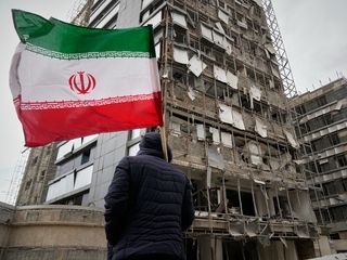 Irán