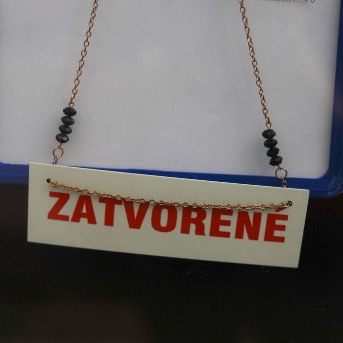obchod zatvorené