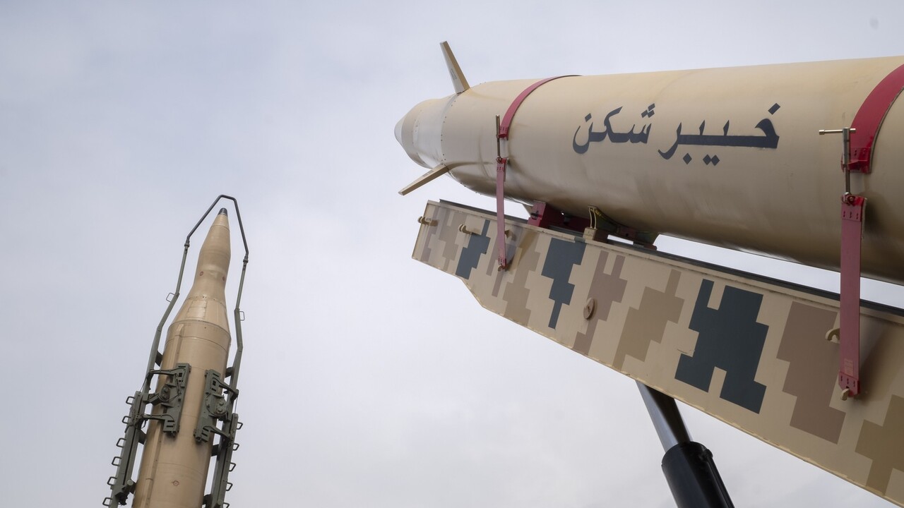 Raketa Khyber, známa aj ako Kheibar Shekan