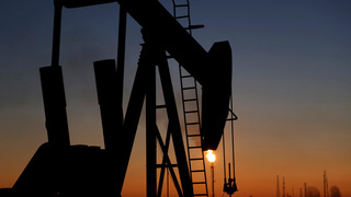 Príde najväčšie uvoľnenie ropných rezerv v histórii? IEA chce stlmiť prudký rast cien a zmierniť šok na trhu 