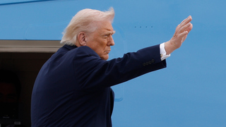 „Počul som, že už nežije,“ vyhlásil Trump o Chameneím. Tvrdí, že v Iráne už prakticky nemajú čo napadnúť