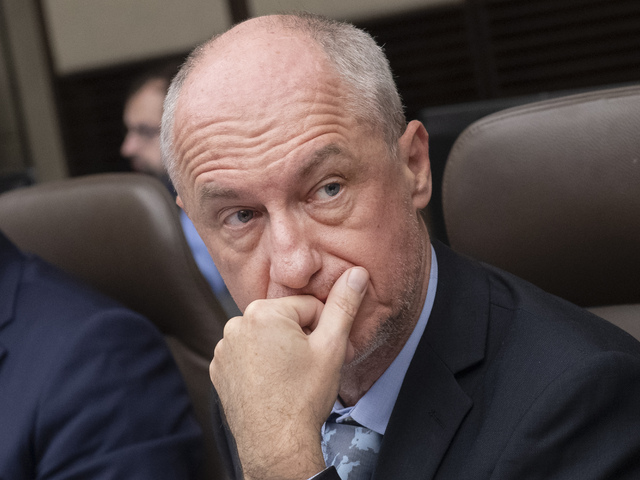 Karel Hirman zabojuje o kreslo košického župana. Bývalý minister hospodárstva je kandidátom Demokratov
