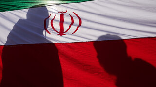 irán protestujúci.jpg