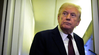 „Trump je osamelý, nikto ho nepodporuje.“ USA potrebujú pomoc Číny, tá ale nemá dôvod zachraňovať ich vojnu 