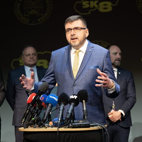 Jozef Božik ZMOS SK8