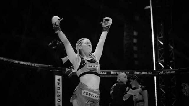 Dominika Elischerová, Mína