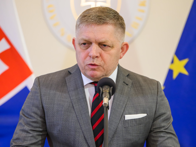 O stave Družby stále nikto nič nevie, vyhlásil Fico po samite. Orbána v spore s Bruselom podržal