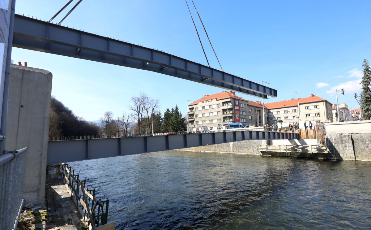 most prevoz nosniky bystrica 