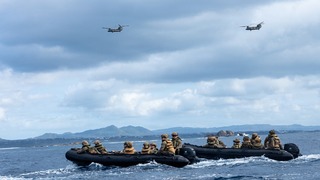 Hrozí ďalší Vietnam? Na Blízky východ mieri osamotená jednotka mariňákov, experti varujú: Stačí naozaj málo