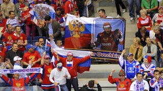 NHL prestala chodiť okolo horúcej kaše. Rusov pozvú medzi hokejovú smotánku iba v jedinom prípade